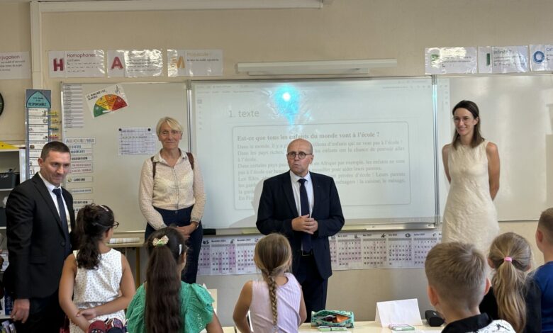 École Jules Ferry à Bagnols-sur-Cèze : le DASEN Christophe Mauny répond à la mobilisation