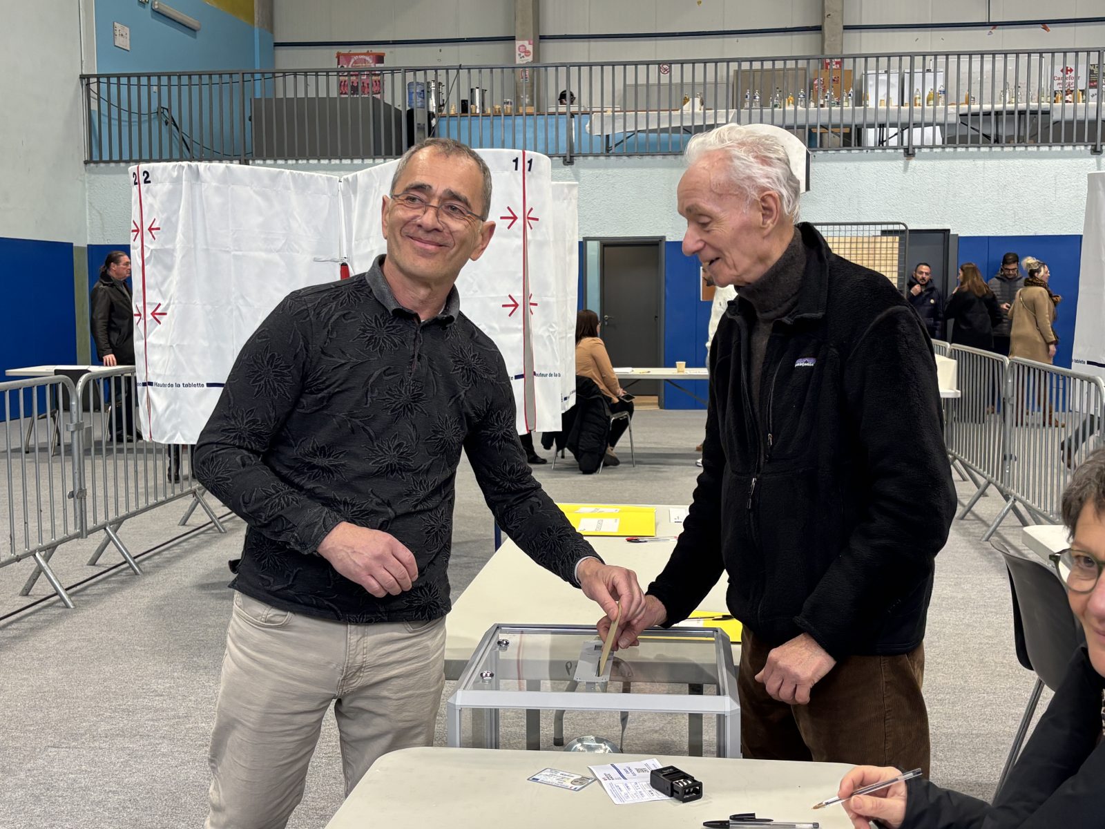 Municipales à Pont-Saint-Esprit : Valère Ségal réagit aux retraits et défend son bilan