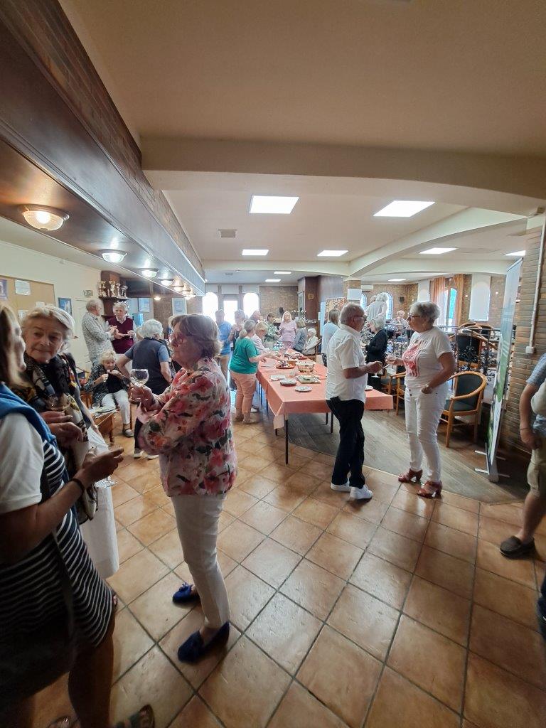 Bagnols-sur-Cèze : une rencontre franco-britannique de bridge sous le signe de la convivialité
