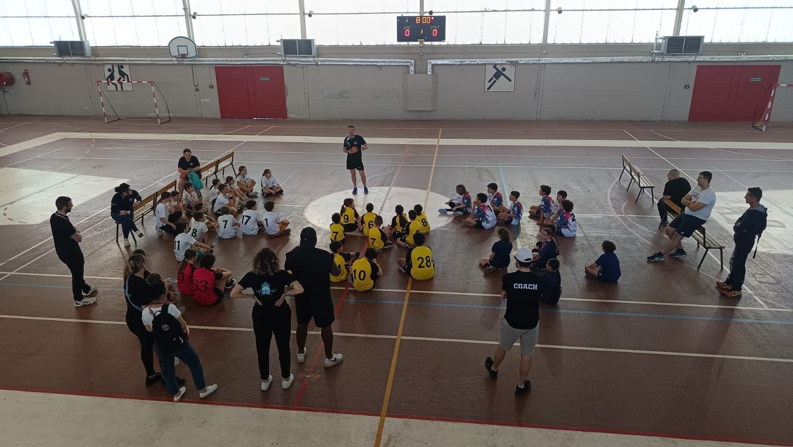 Laudun-l’Ardoise : un tournoi de hand à 4 réussi pour les jeunes