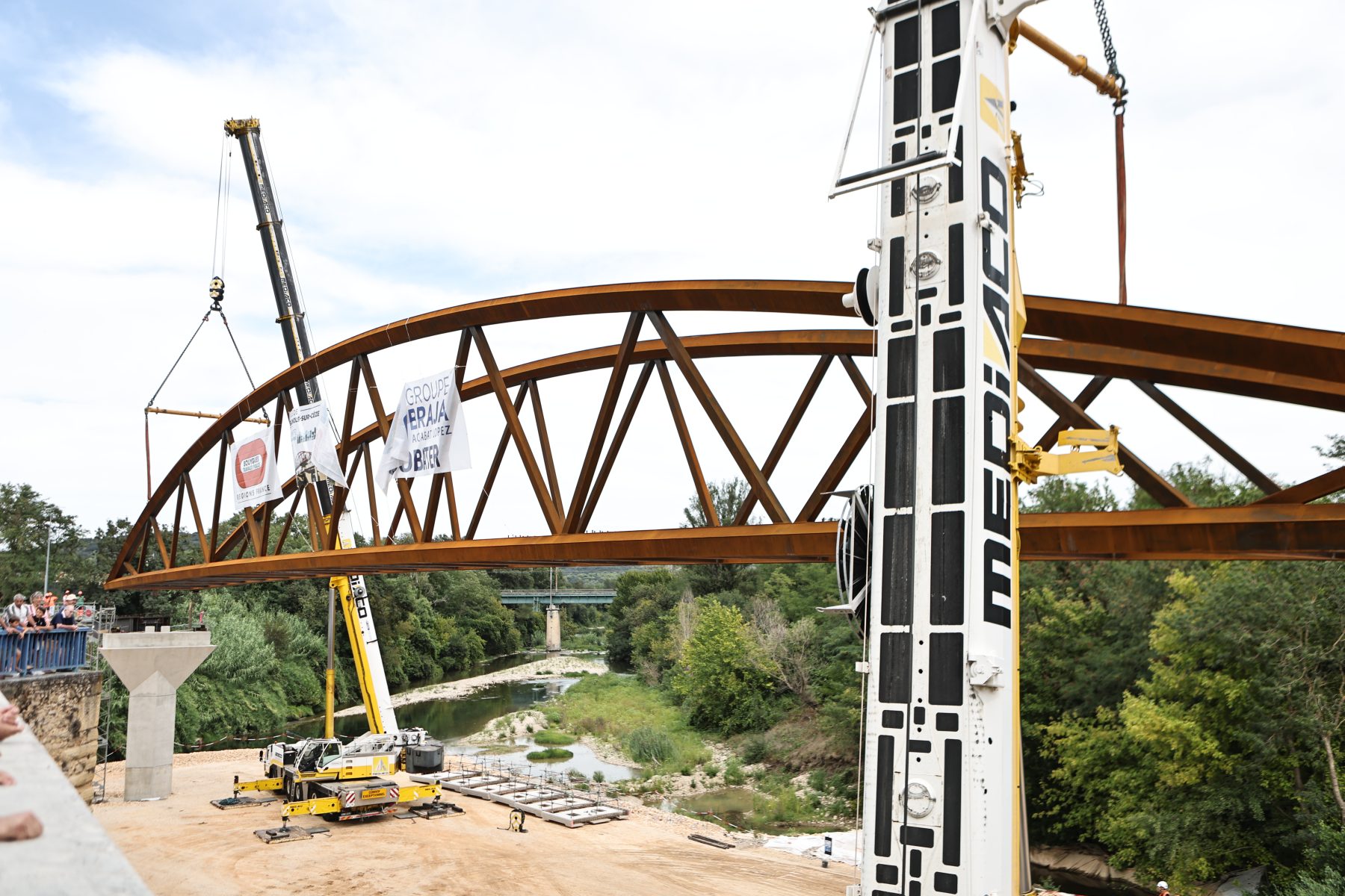 Passerelle sur la Cèze : Pascale Bordes « les sommes engagées auraient été plus utiles pour répondre aux besoins urgents »