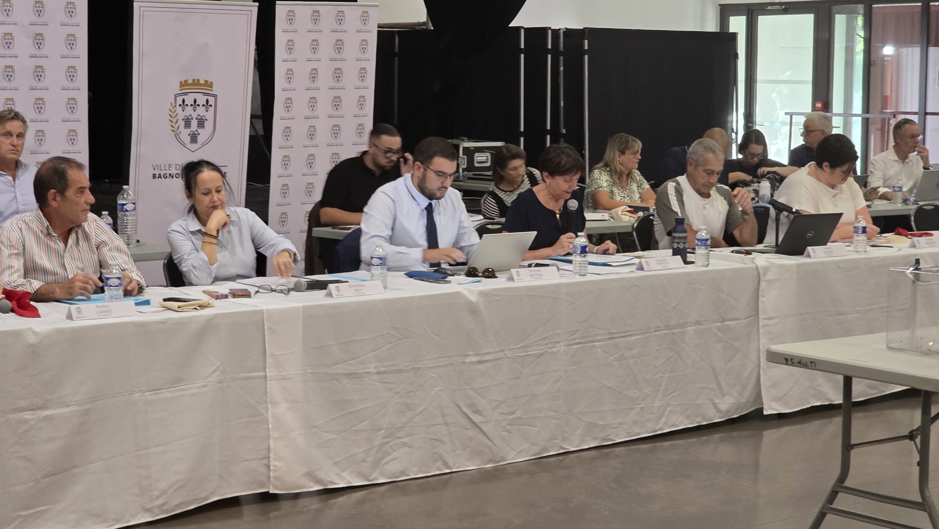 Bagnols-sur-Cèze : le budget supplémentaire 2026 adopté, avec de nouveaux crédits pour les écoles, la sécurité et la voirie