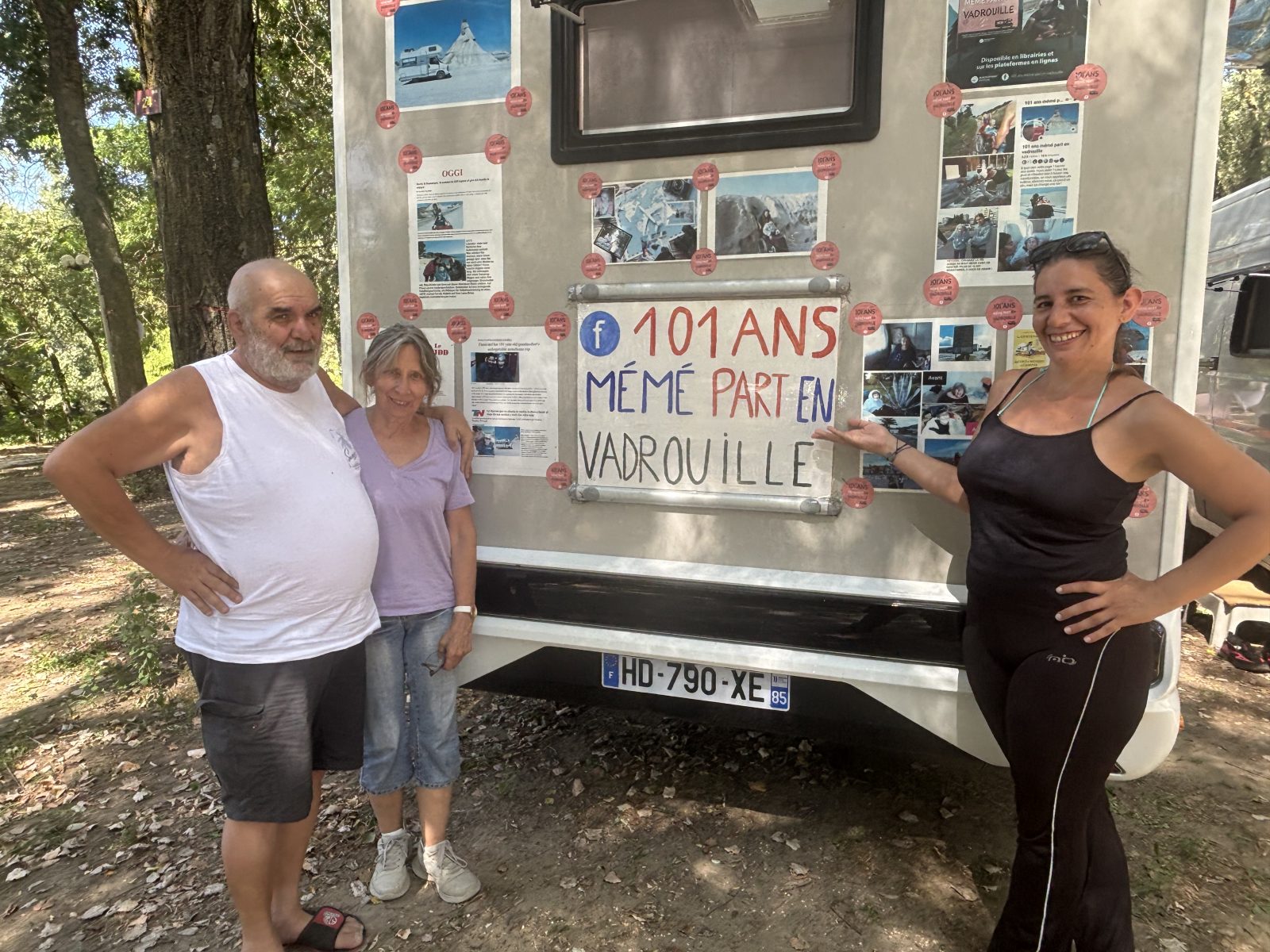 Un an plus tard, la famille Lauriol revient à Bagnols-sur-Cèze avec son combat contre l’isolement des aînés