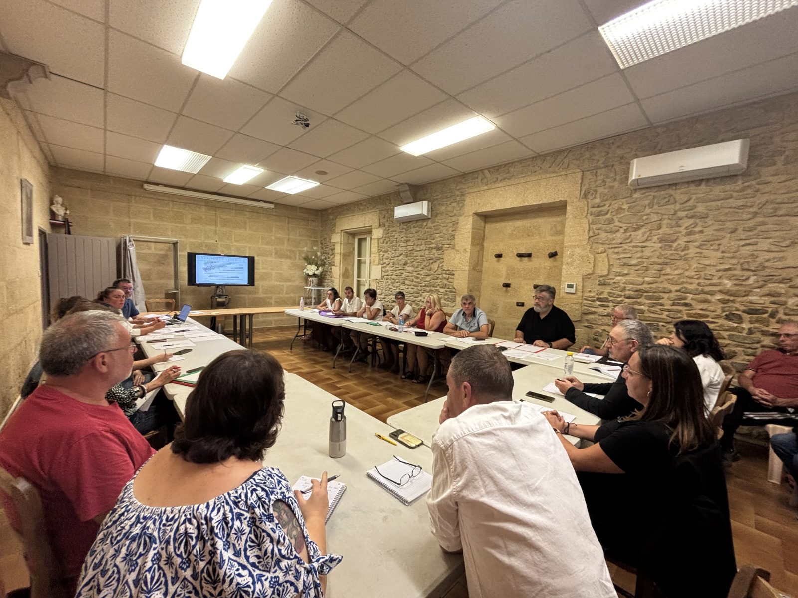 Connaux : la crise politique éclate au grand jour, une vague de démissions annoncée pour provoquer de nouvelles élections